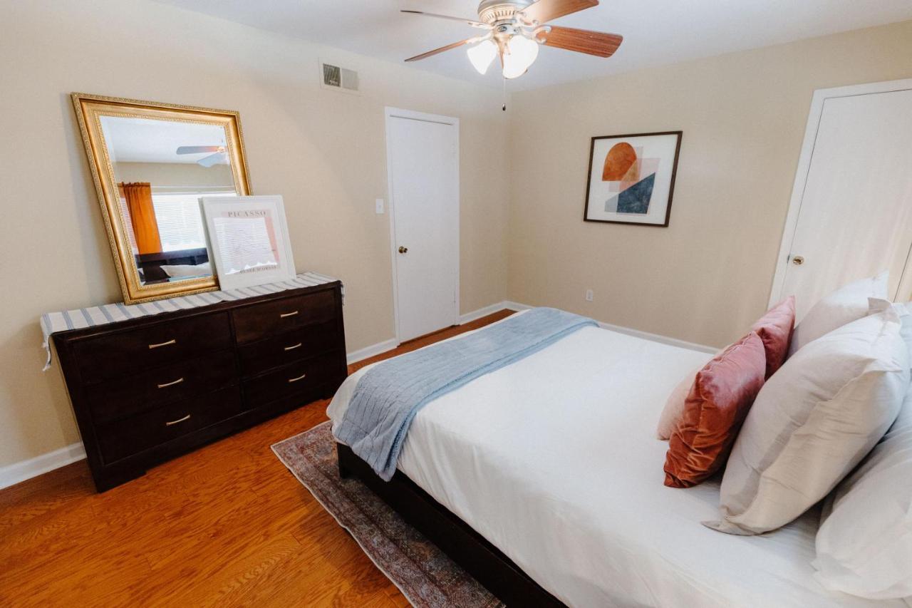 Centrally Located 3Br Overton Square Fast Wifi Free Parking Yes Pets Memphis Exteriör bild